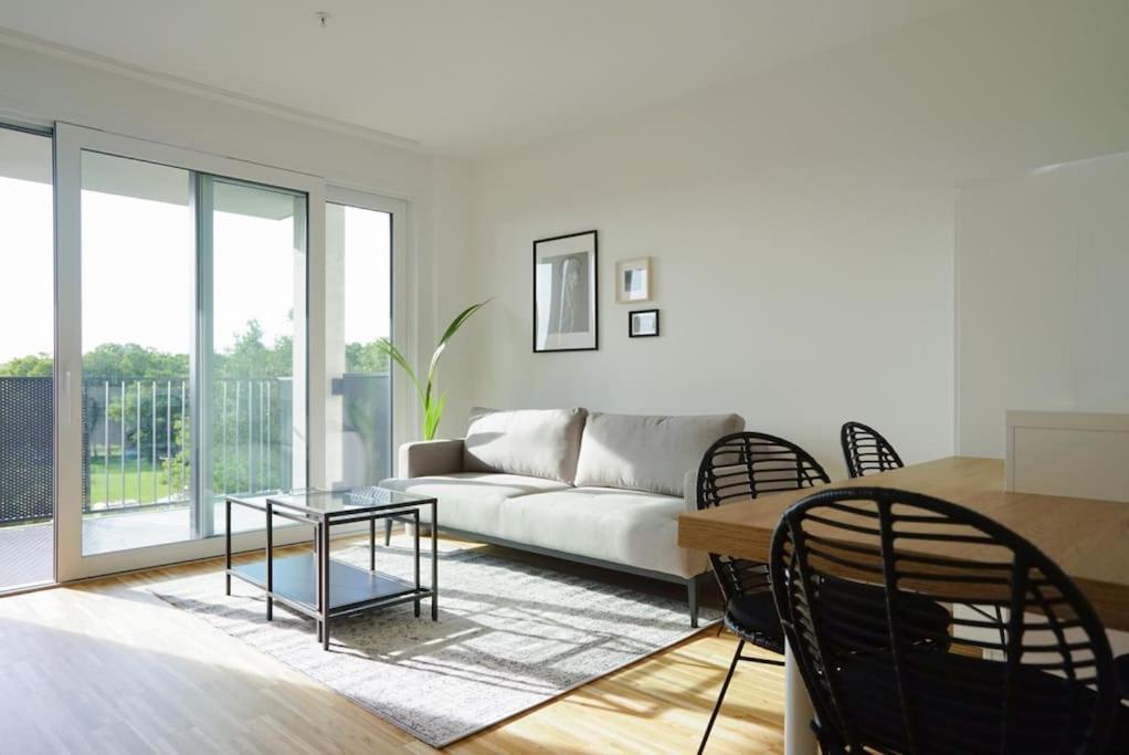 Apartment With Terrace Near Metro Station And Spa Виена Екстериор снимка